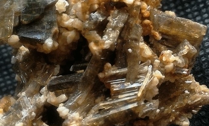 collectionofgem's tweet image. #Clinozoisite from #TormiqValley, #Skardu, Pakistan
buff.ly/29KuSzy