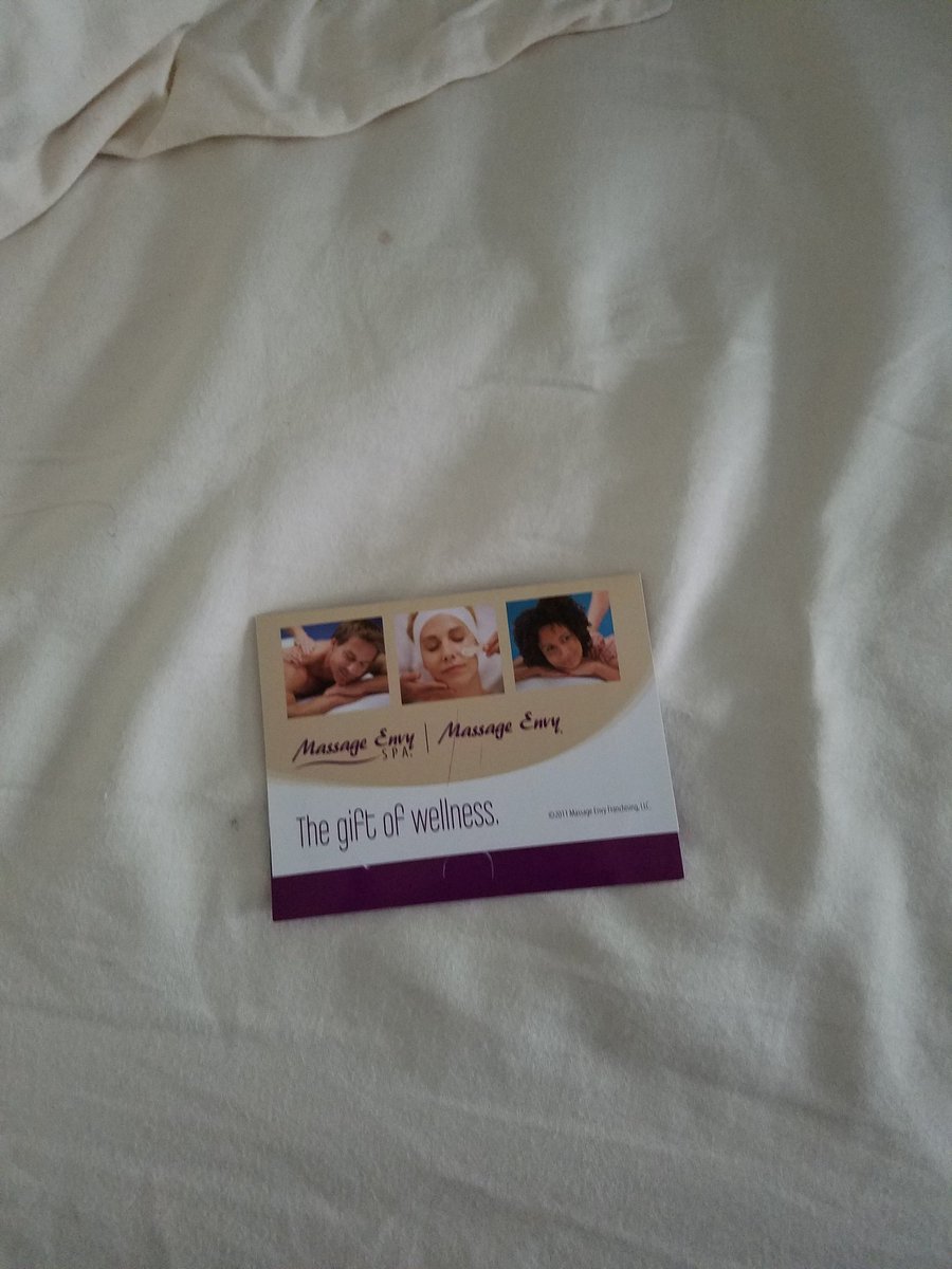 mmacdonald2017's tweet image. Got a giftcard for an hour massage #SoExcited #ArthritisProblems #Massage