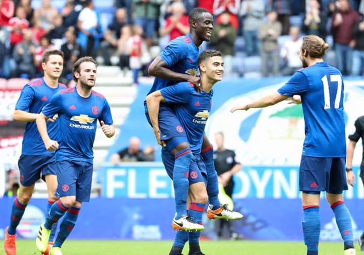 red_norwegian's tweet photo. Love this pic! #BaillyIsRed ๐ Good to see Pereira showing some of his awesome skills ๐ช @andrinhopereira https://t.co/A5Ydn20dBa