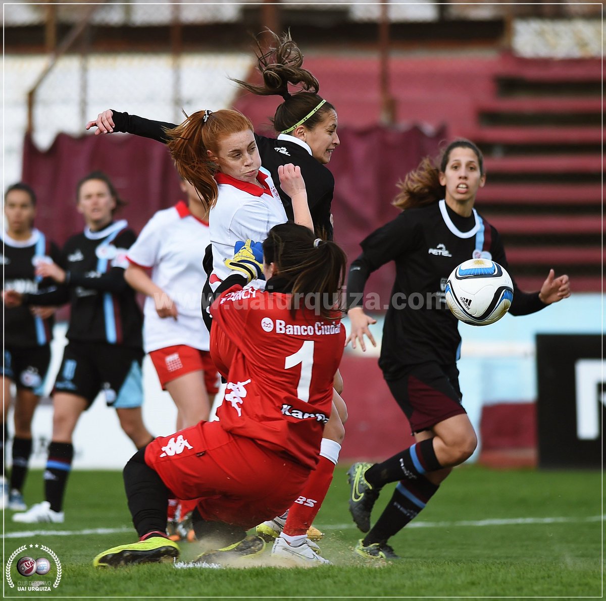 #Femenino2016 UAI Urquiza se impuso a Huracán por 15-0 por la Fecha 16 en Villa Lynch: uaiurquiza.com/profiles/blogs…