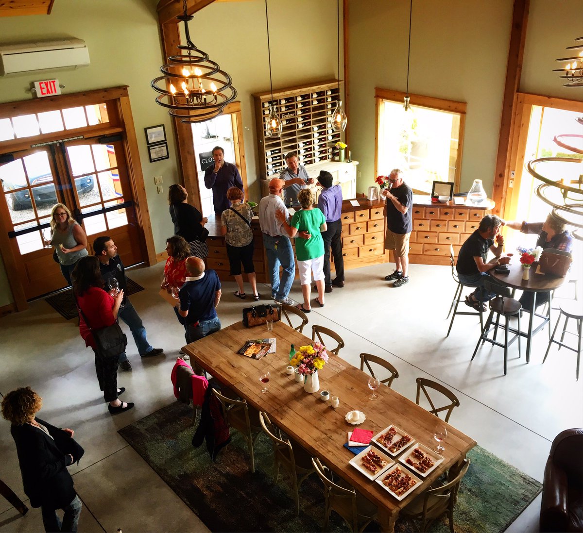 Bastille Day celebrations underway! 

#BastilleDay #ORWine #RibbonRidgeAVA