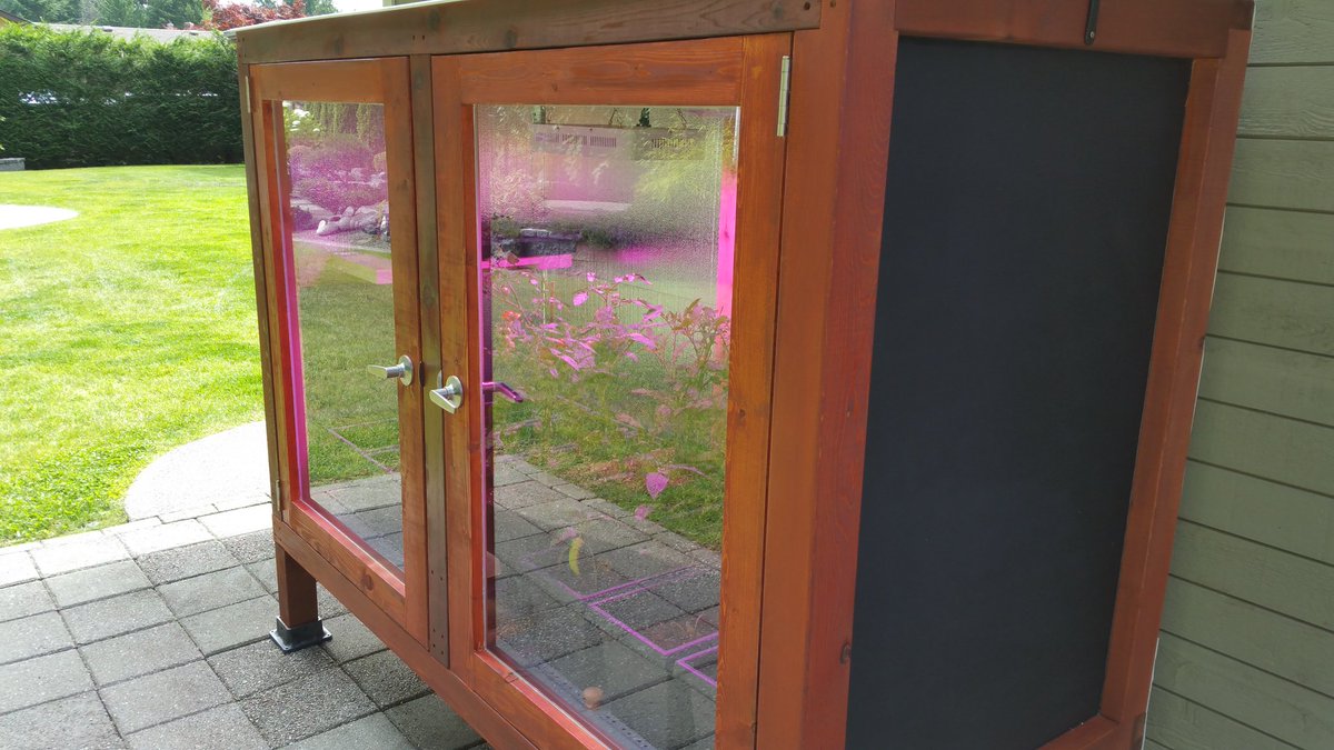 LEDVEGETABLE's tweet photo. LED Veg perfect for #tinyhouse owners looking to #save on #veg!
#costsaving #effcient #sustainability #tinyhome https://t.co/cG4arqhHPT