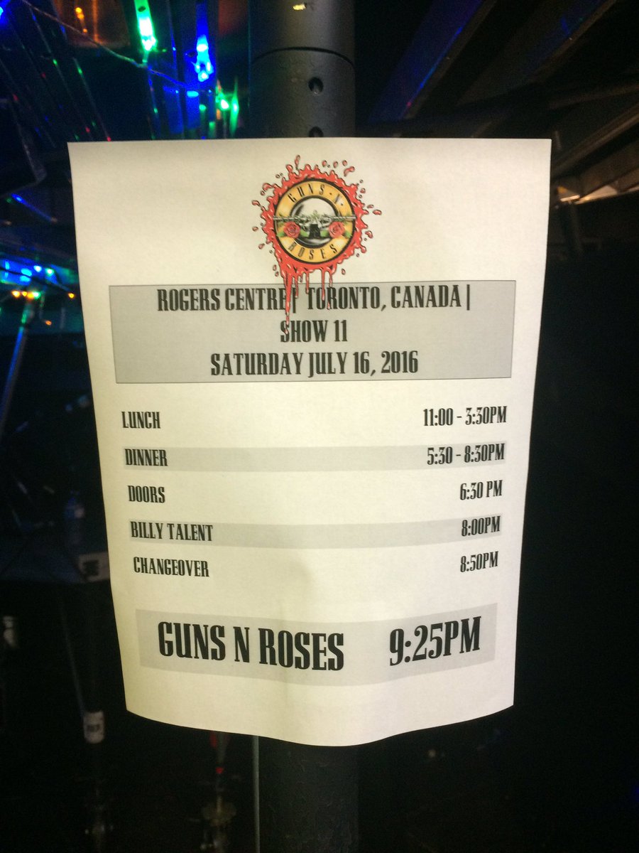 The clock is ticking Toronto… #NotInThisLifetime Tour #GnFnR