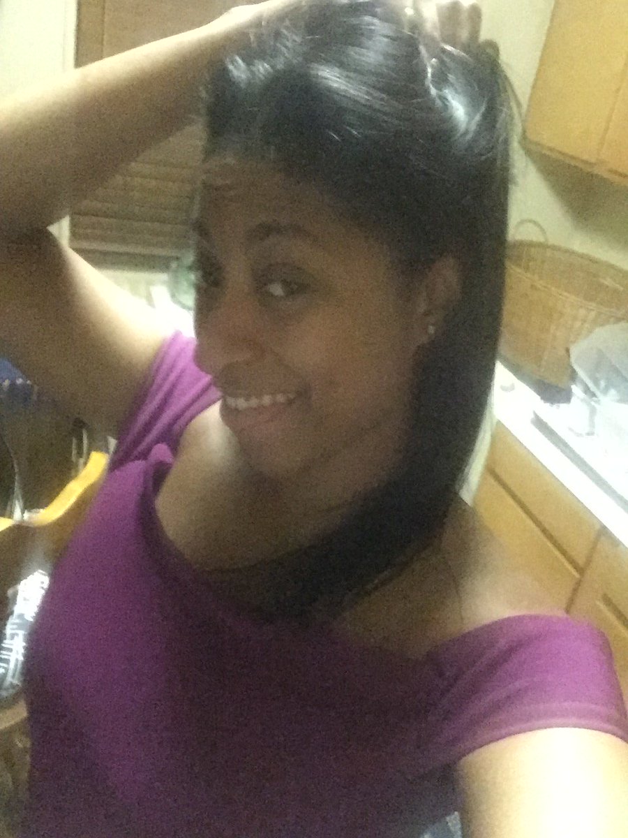 tleezy1's tweet image. Coke