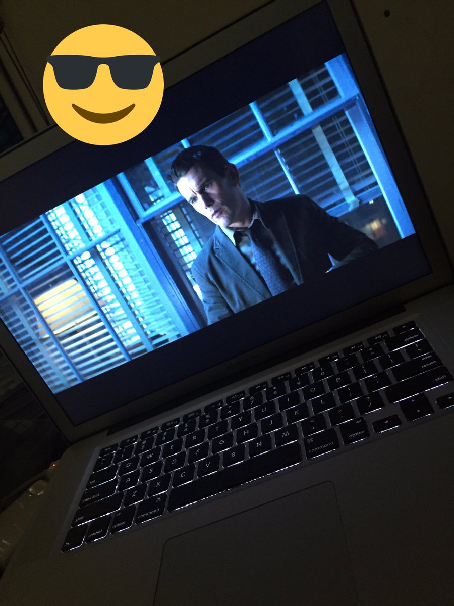madrina01's tweet photo. #chillaxingday #adayawayfrom4monthrecovery #summer #movies all day/night https://t.co/j81nt3dmeK