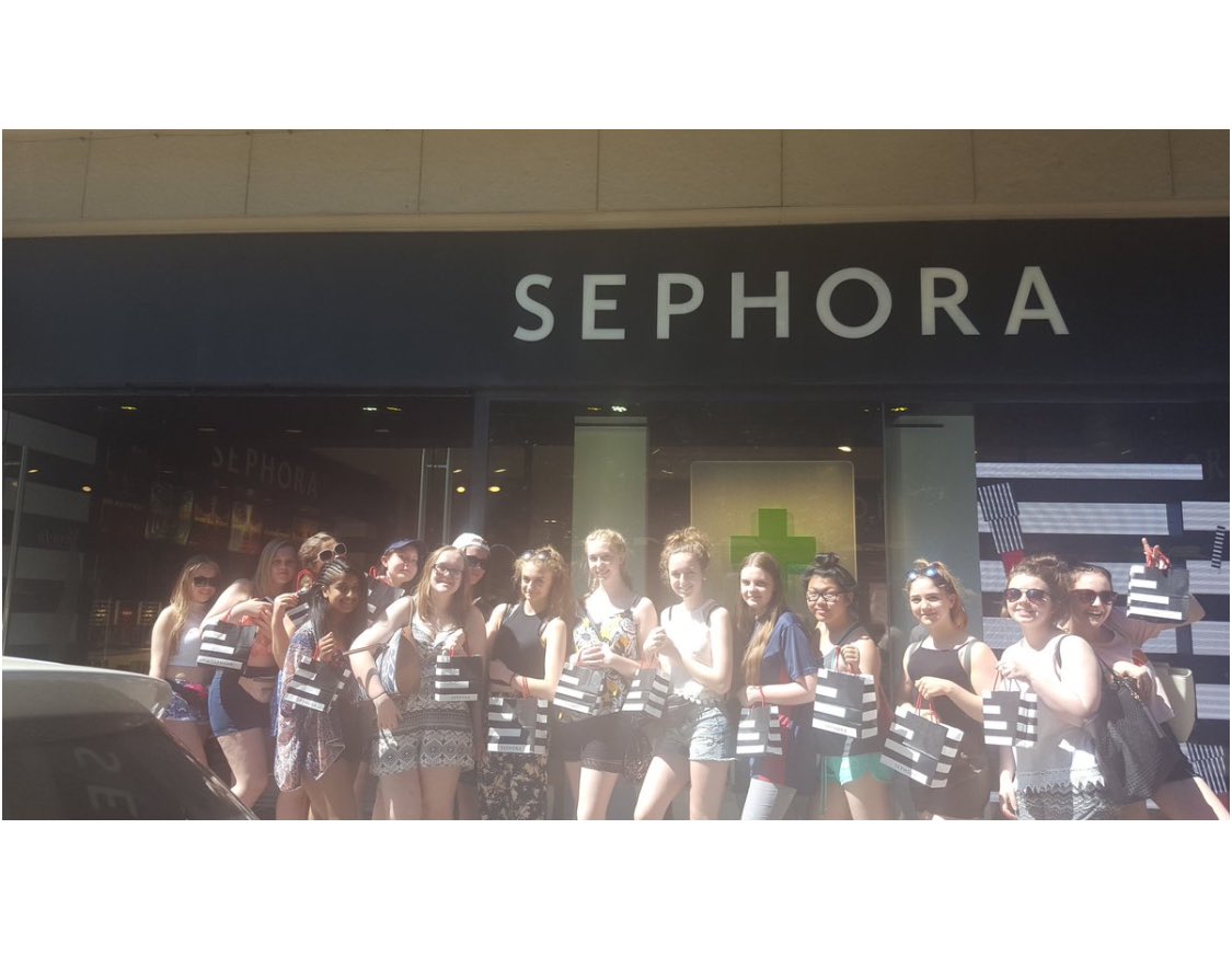 CourtneyTxng's tweet photo. Miss Barcelona so much! 😭 https://t.co/UG3NtAmpr0