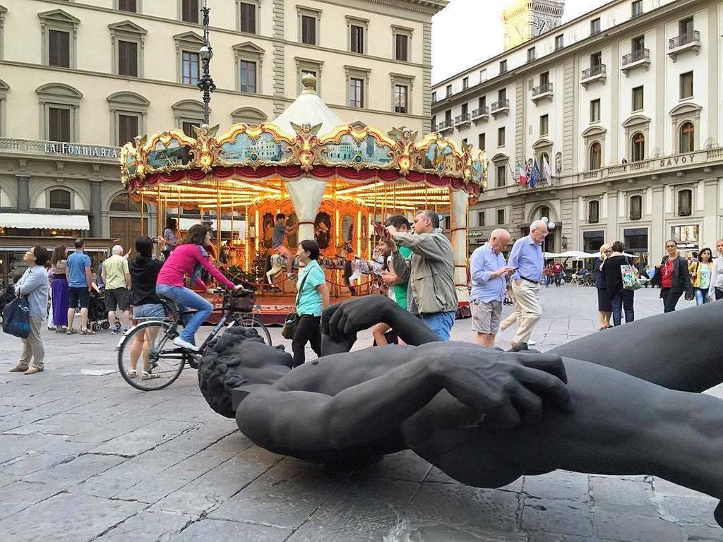 TheFlorentine's tweet photo. #Repost @girlinflorence
You might have noticed a #blackdavid laying down in piazza della R… https://t.co/dErhlKXKNR https://t.co/PJ424Mquwm