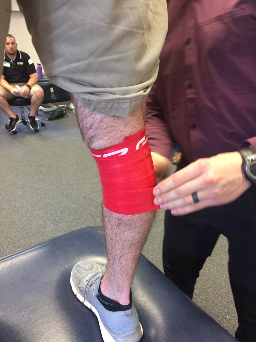 AzATA_News's tweet photo. Bands, Body Tempering, and Self Mobilization lab #AzATA2016 https://t.co/dRHdsN2k55