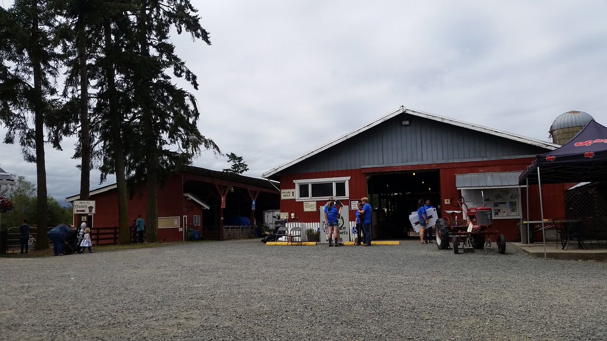 angustodd's tweet photo. Great time at Breakfast at the Farm today at @LQCheeseworks! Thanks for putting on such a great event @BCMilk!!🐄 https://t.co/1zSGQ8y1jI