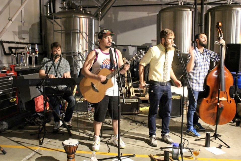 BandMeetsWorld's tweet photo. #BandMeetsWorld tonight 7:30 at @BrewyardBeerCo! Come out for great beer and live '90s music 🎤🎸🎷🎸🎻🎤 https://t.co/7YtLpC8ZVc