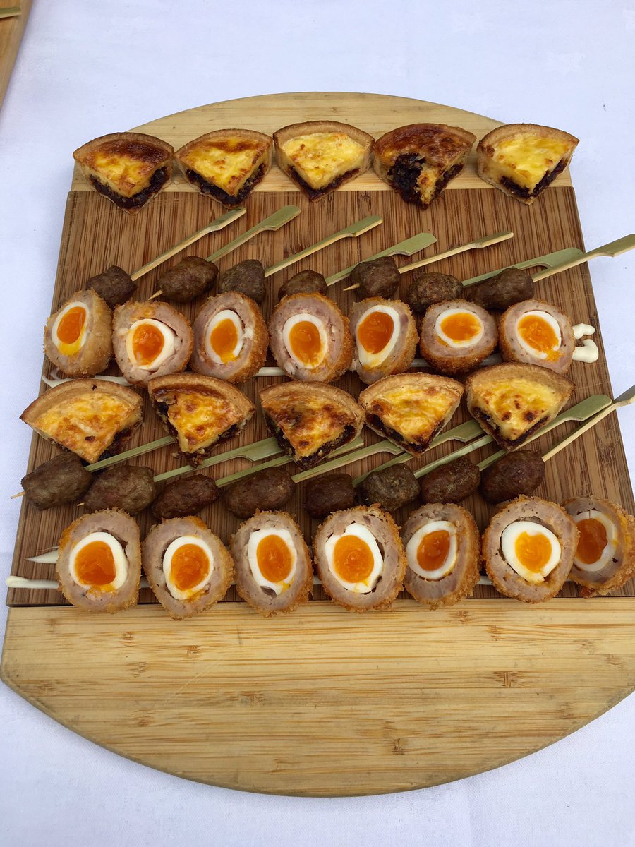miss_h6_'s tweet photo. #Canapes #essex #foodporn @OrwellView #wedding #bitesize @BlackJacketChef @billy_grinsted https://t.co/vvkbp5P089