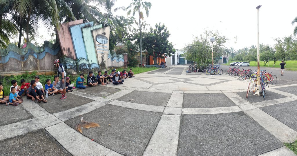 Garis Keras Parung tweet media