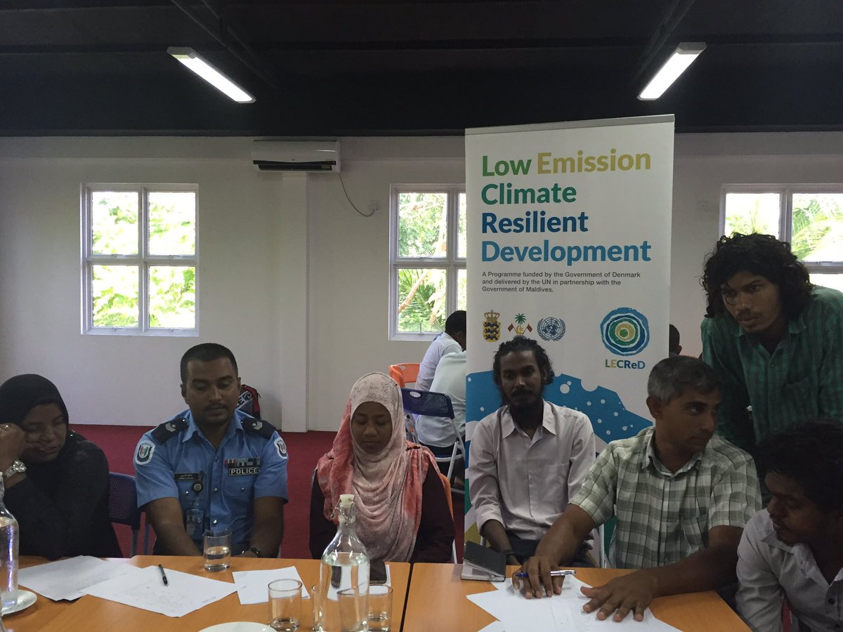 AishathAzfa's tweet image. Atoll level multi sector dialogue happening in Laamu #CommunityLedPlanning #lecred @UNDPMaldives