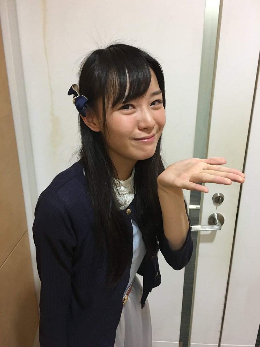 Queenty 7 17 佐藤実季感想 2日間のヘッドライナーいかがでしたか みなさん 海では水着女子を見るよりも ちゃんと海の自然を感じて下さいね ｪ 写真は投げキッスです 照れます W Queenty