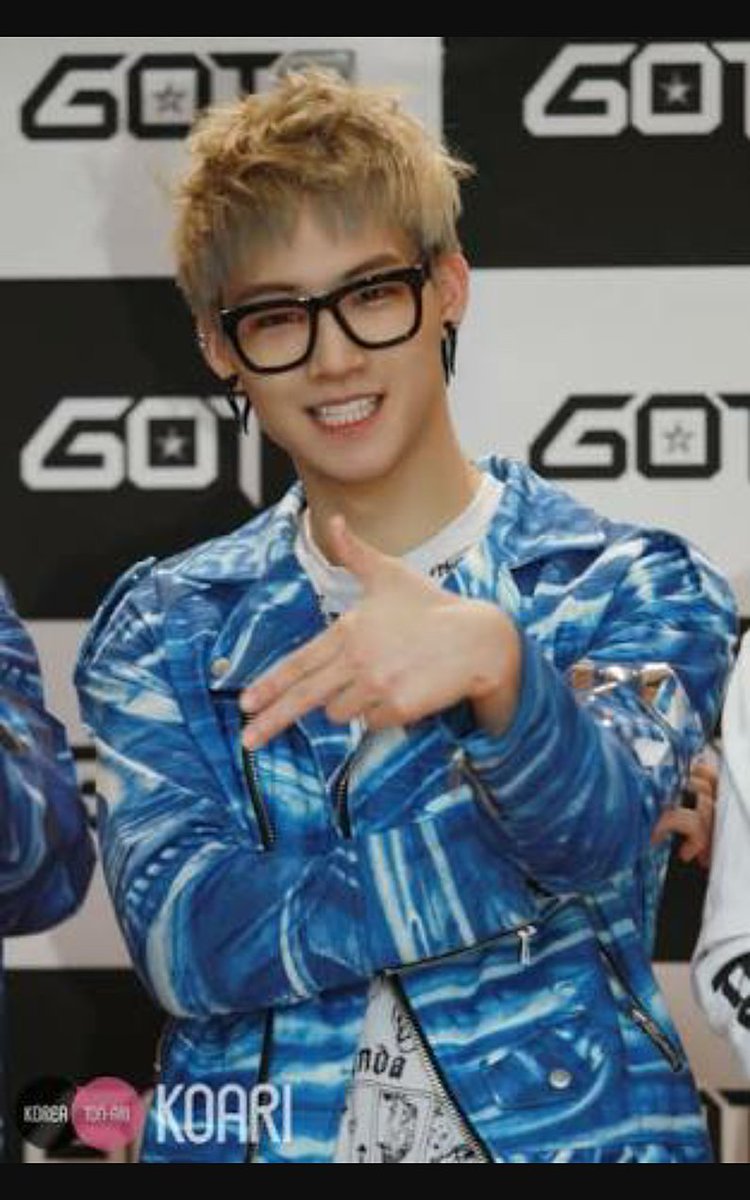 韓国 K Pop垢 Na Twitterze Jb大好きな人 Rt Jb知ってる人 Rt 初めて見た人 Rt Got7知ってる人 Rt かっこいいと思った人 Rt ドリームハイ2見たことある人 Rt Got7の歌大好きな人 Rt 金髪でも黒でも似合うと思う人 Rt