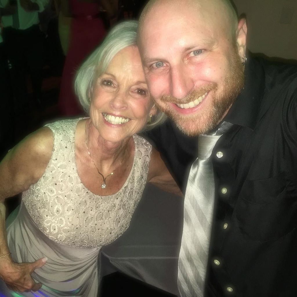RussellWolff's tweet photo. That thing where the cool #grandma of #dabomb #bride at the #wedding requests #blurredline… https://t.co/pE2PiL5r5k https://t.co/fWMcoN5x3K