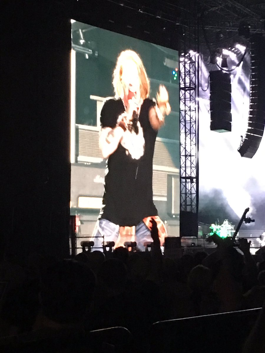 Rogers Centre (@rogerscentre) on Twitter photo Welcome to the Jungle! <a href="/gunsnroses/">Guns N' Roses</a> are Rockin it here tonight! #NotInThisLifetime #Toronto Welcome to the Jungle! <a href="/gunsnroses/">Guns N' Roses</a> are Rockin it here tonight! #NotInThisLifetime #Toronto