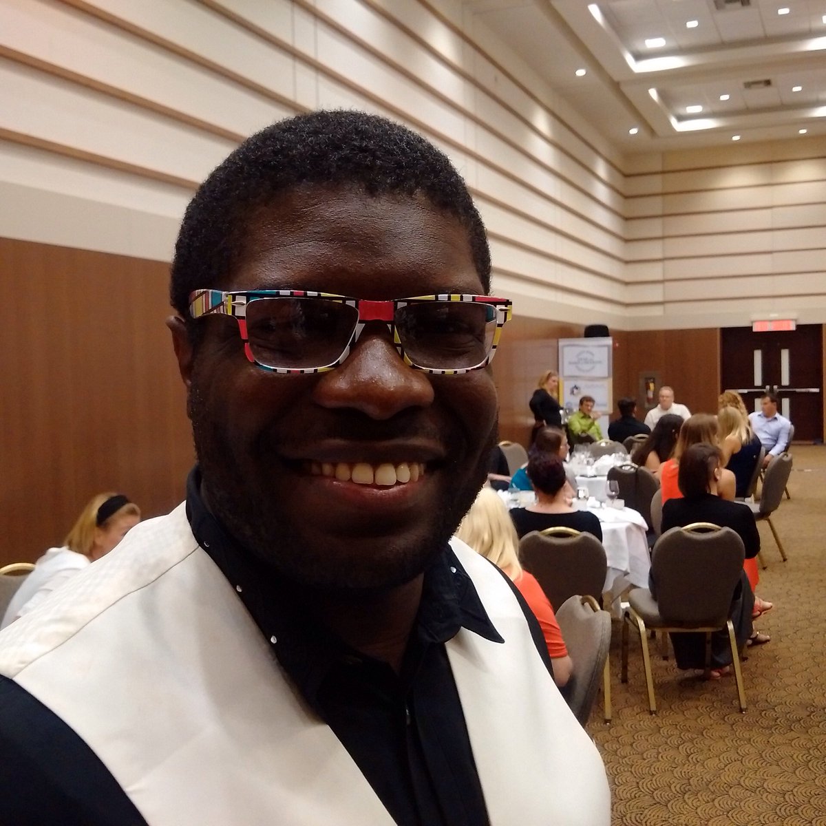 OASLILATINAMER's tweet photo. Barrington Harrison(student member, Douglas College '17) picked for pre-early bird AVLIC'18 registration #AVLIC2016 https://t.co/bxxa2w2TZb