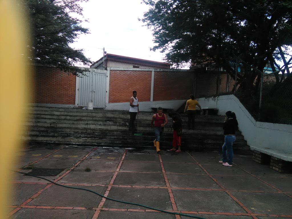 U.E. B Alianza <a href="/nicolasmaduro/">Nicolás Maduro</a> <a href="/rodulfohumberto/">Rodulfo H. Pérez H.</a> <a href="/silvaeleazarl/">Eleazar López Silva</a> <a href="/contactofede/">FEDE | Cuenta Oficial</a> <a href="/coflaiut/">david alirio mendez roa</a>  #PlandeMantenimientoEscolar