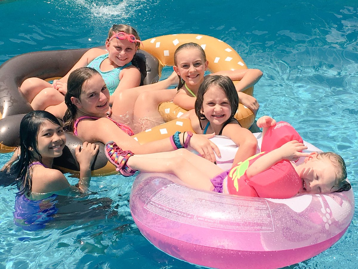 MelanieHousel's tweet image. #feverfun @ChampionCheerAS