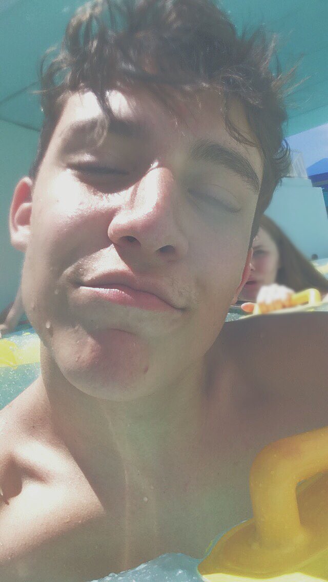 mmlavon's tweet image. S U N S H I N E ☀️ #watervibes