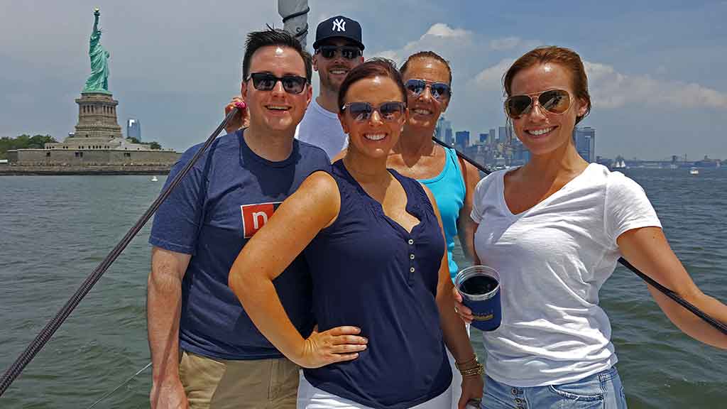 sailnyccom's tweet photo. #SAIL #NYC @windwardlift  #YACHT #MANHATTAN  #SAILING  #JERSEYCITY #HOBOKEN #SAILNYC  https://t.co/NJCLpqFzwb https://t.co/1rNj3fhVyI