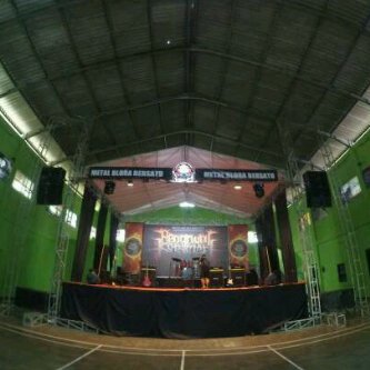 suu_setyo's tweet photo. #EventBlora we are ready 4 today. Festival musik Metal PKM 5 at Gor Kol Sunandar. Monggo merapat https://t.co/jC48GotiHg