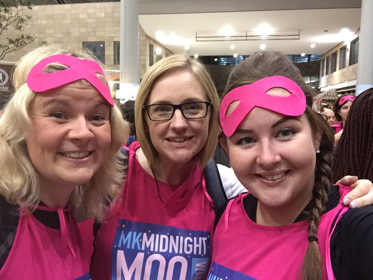 amyhebbs's tweet photo. #midnightmoo10miles #willenhospice#greatnorthruntraining @Sajreg @North_NBucks @IAmKittyCupcake https://t.co/J6bcDloTjF
