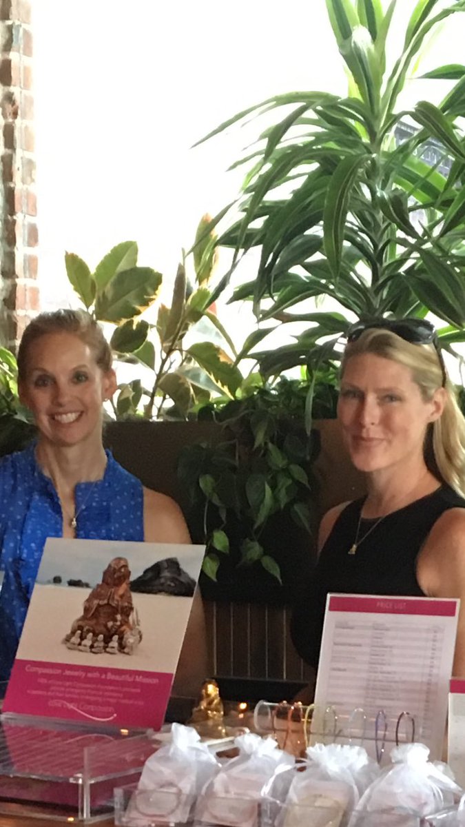 LoveLightBuddha's tweet photo. @wtrworksvt 💞 is #CompassionIsLoveInAction
10% of today's brunch proceeds benefited the https://t.co/d8JaeLeDsk https://t.co/UsnVehGszq