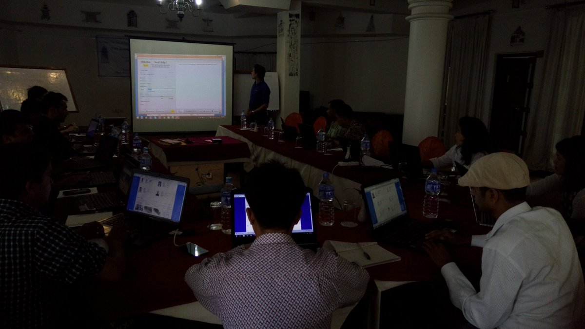 Anurag_Acharya's tweet photo. Scraping the data from various formats @kuangkeng explains #DDJtraining @cijnepal https://t.co/gxVI2QEHET