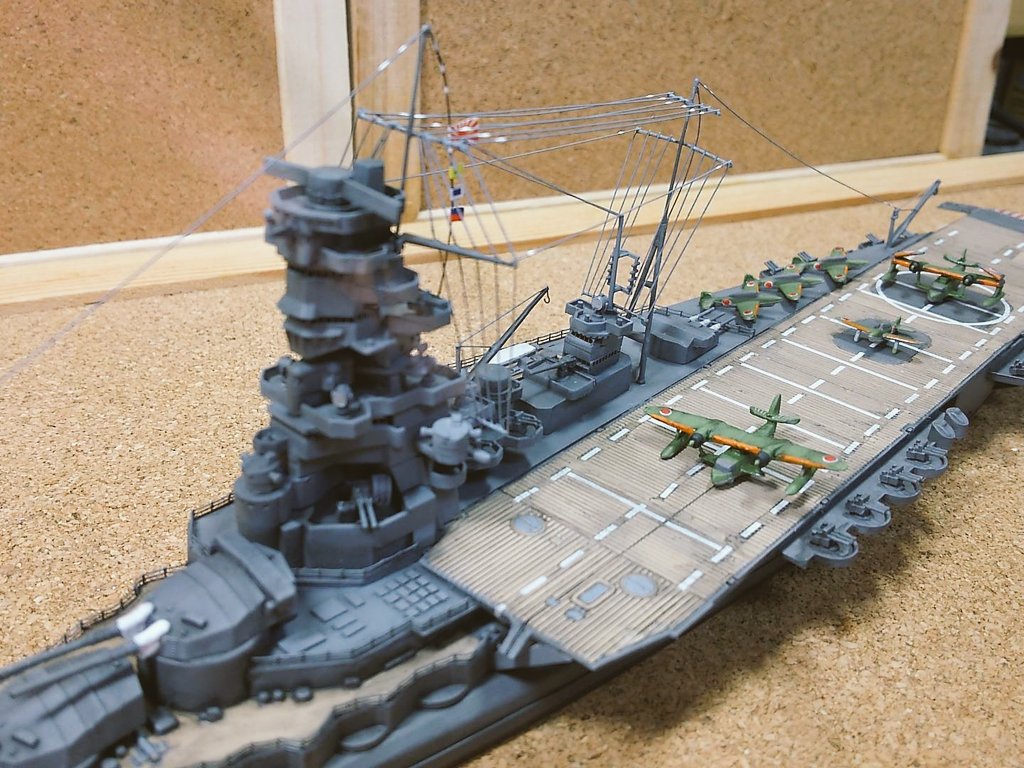 投竿翁なまずちゃん 1 700航空戦艦伊勢 紺碧 風if改造バージョン 完成しました 船体はハセガワ伊勢 フジミ龍驤のミキシング 艦載機は紺碧の艦隊らしく 水陸両用の対潜哨戒飛行艇という設定でジャンクからスクラッチしています 架空艦