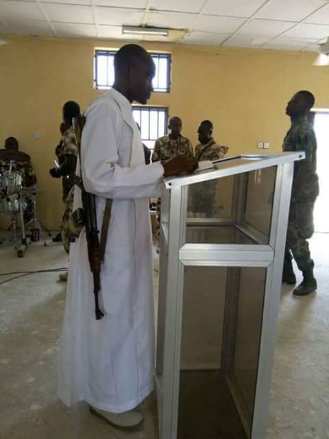 HenrySebit's tweet image. In south Sudan, the priest and pastors preached to the believers having gun at the back. What a fragile country!