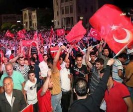 GazeteAlinteri's tweet photo. #Erdoğan ve avanesi, “kendi #Gezi'lerini” yaratma peşinde https://t.co/eEkP5tAVzR https://t.co/jyHty0HebC