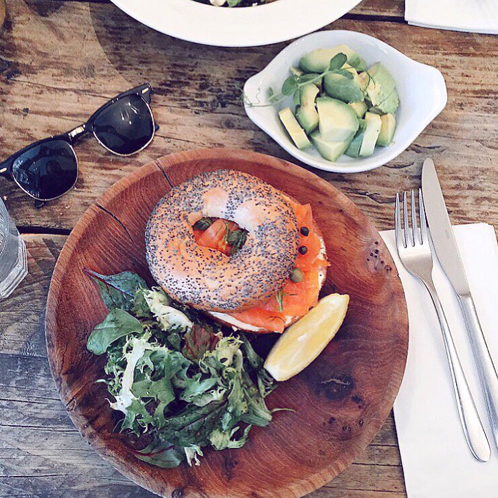The perfect #Sunday #brunch situation, #delivered! Let us pickup yours from <a href="/LittleHLondon/">Little H</a> 💚