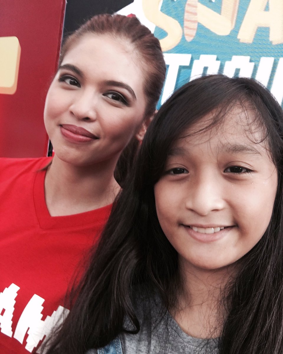 AlonzoChrishna's tweet photo. Best 3minutes of my life 💛 ang ganda ganda nyo po sa personal 😍 @mainedcm https://t.co/0tCSQC5MpT