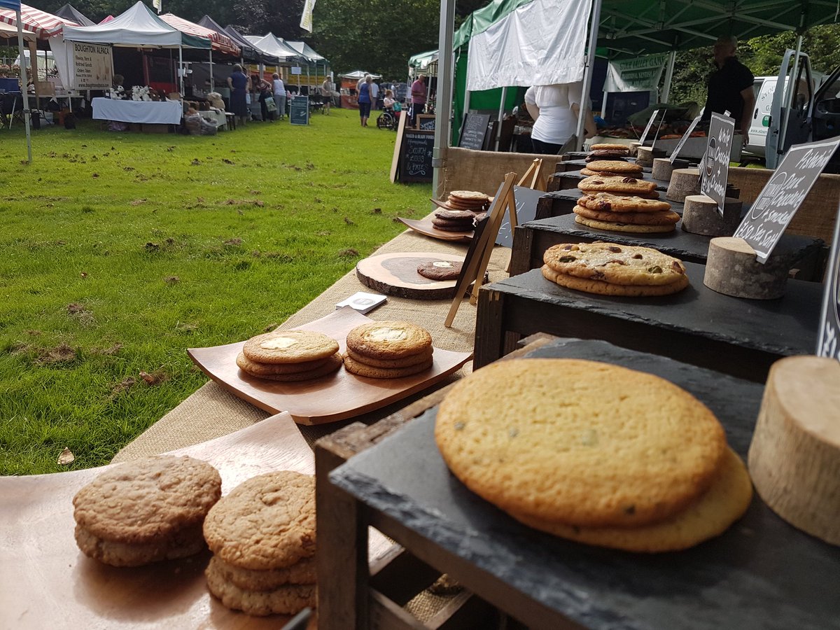 thomascookieco's tweet photo. All set up and ready to go @AylesfordFmMrkt come down to grab your Cookie delights! #cookieness #kent #farmersmarket https://t.co/LreIlgCpFu