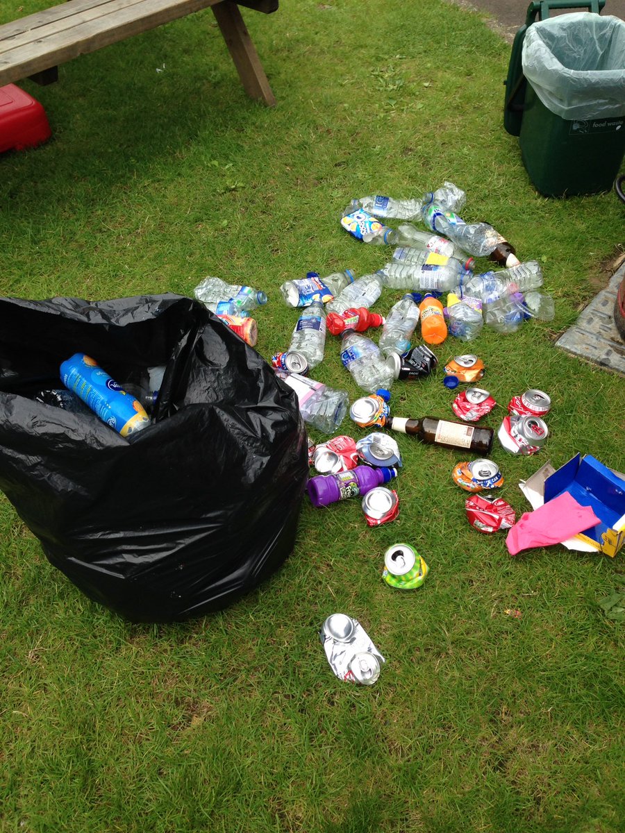 enjoy_a_ball's tweet photo. Beyond the call of duty...volunteers at Mizens Railway sort through Village Show rubbish to find recycling #mizens https://t.co/cGHdTmb6rR