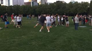 rtlinfo's tweet photo. Pokémon Go provoque de dangereux mouvements de foule à New York et Washington (vidéo) https://t.co/RV9JMge3lb https://t.co/LpQi7uQ2KA
