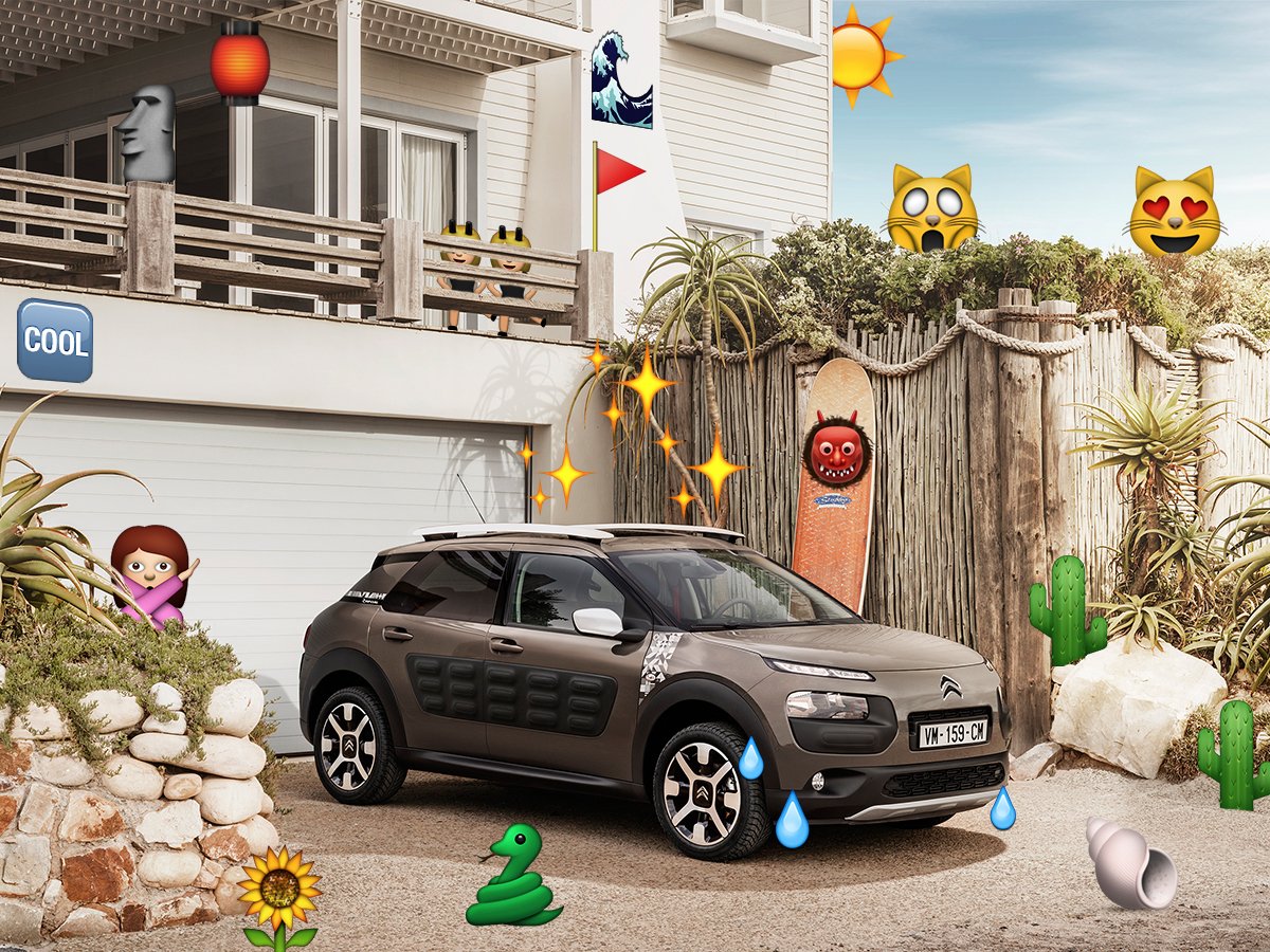 CitroenEspana's tweet photo. ¡Así es cómo vemos la vida en el Día Mundial del Emoticono! 👌 👌 #WorldEmojiDay! https://t.co/xatRXhr80q