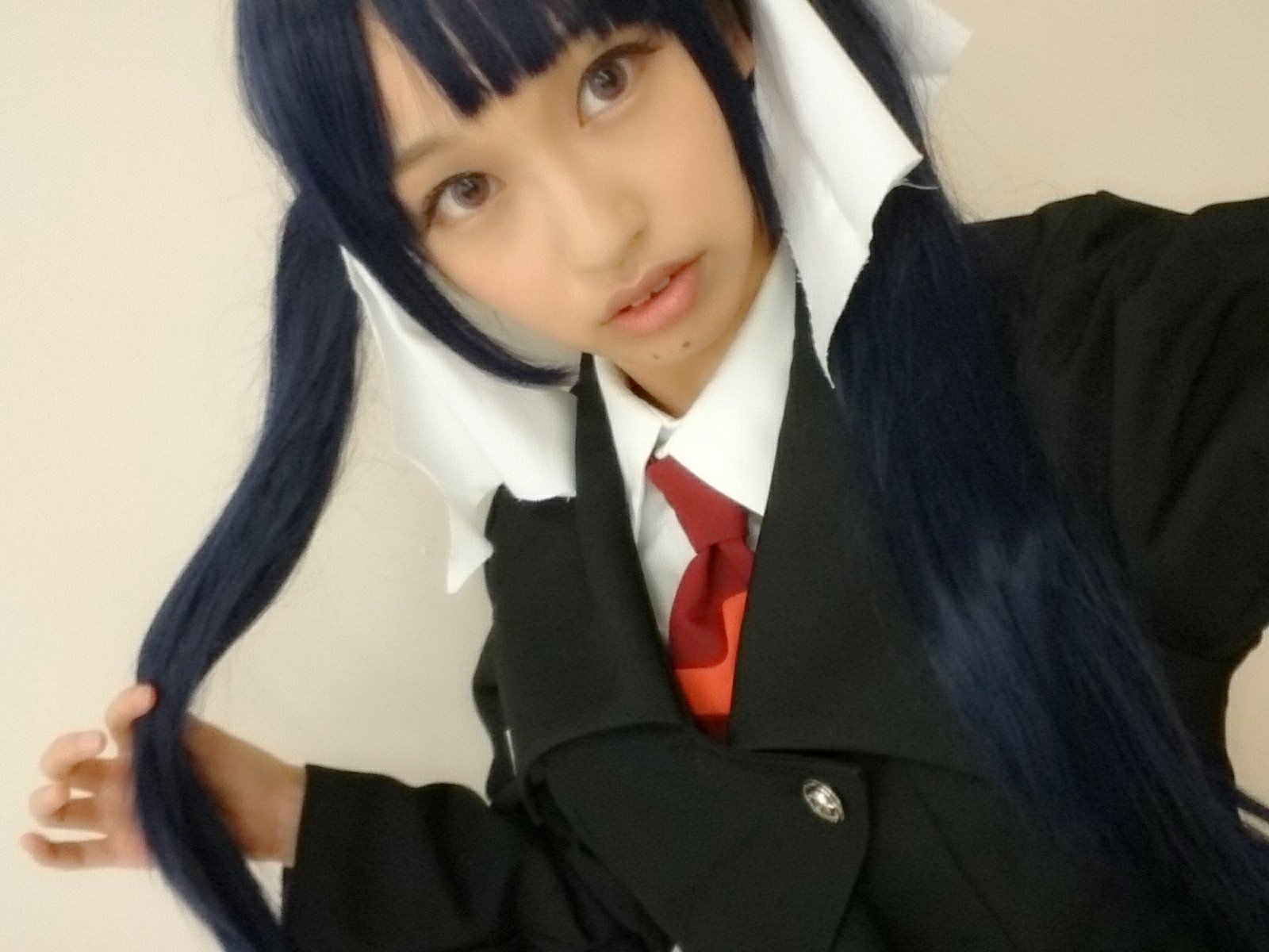 卯雪はな ストレスに耐えきれずお仕事を先送りして アコスタに行ってしまったっ 弓張学園制服なかなか暑い 借り物なのに汗だく 次回は稟ちゃんやるでー サクラノ詩 氷川里奈 川内野優美 アコスタ コスプレ