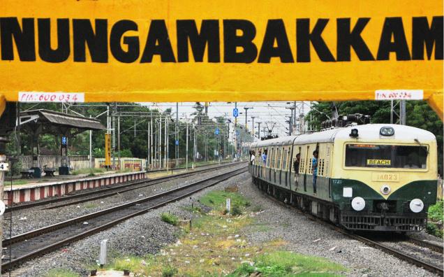 THChennai's tweet image. #SwathiMurderCase : At station, #Ramkumar gives murder recap - bit.ly/29GUI5Q