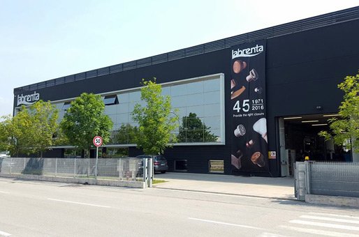 .<a href="/labrenta/">labrenta</a>, da 20.000 tappi al giorno nel 1971 ad oltre 1 milione, festeggia 45 anni
industriavicentina.it/idv.nsf/codici…