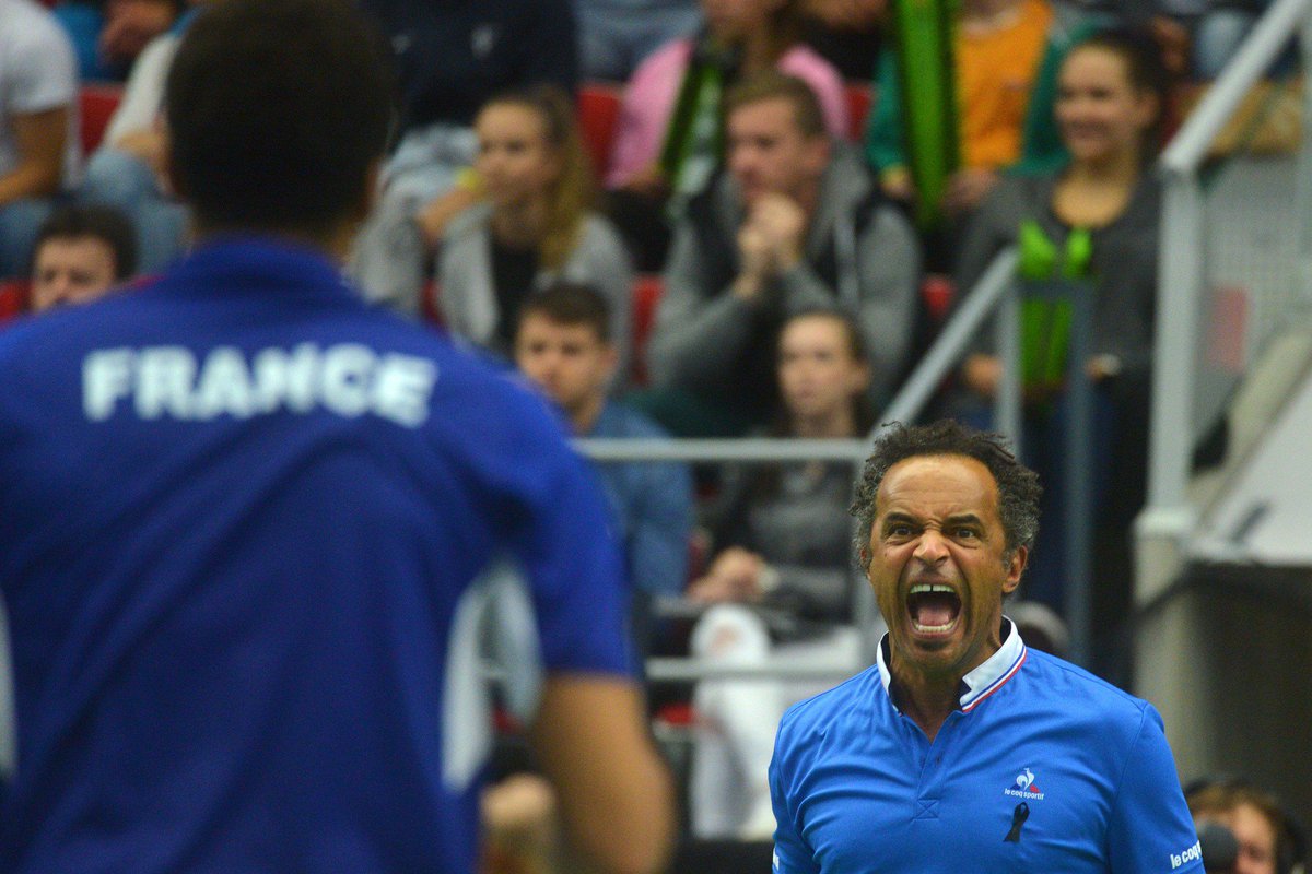 RTLFrance's tweet photo. Tsonga envoie la France en demi-finales de la #CoupeDavis > https://t.co/0i2KE08X1b https://t.co/wtV0jL9GtB