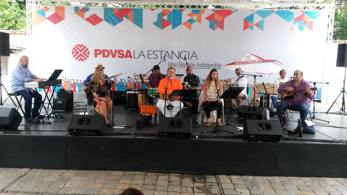 PDVSALaEstancia's tweet photo. Así inicia #Giramundo, el homenaje musical de @8vaEstrella en @PDVSALaEstancia #SedeCcs #DíaDelNiño #LosEsperamos https://t.co/5yHcFsF7Uo