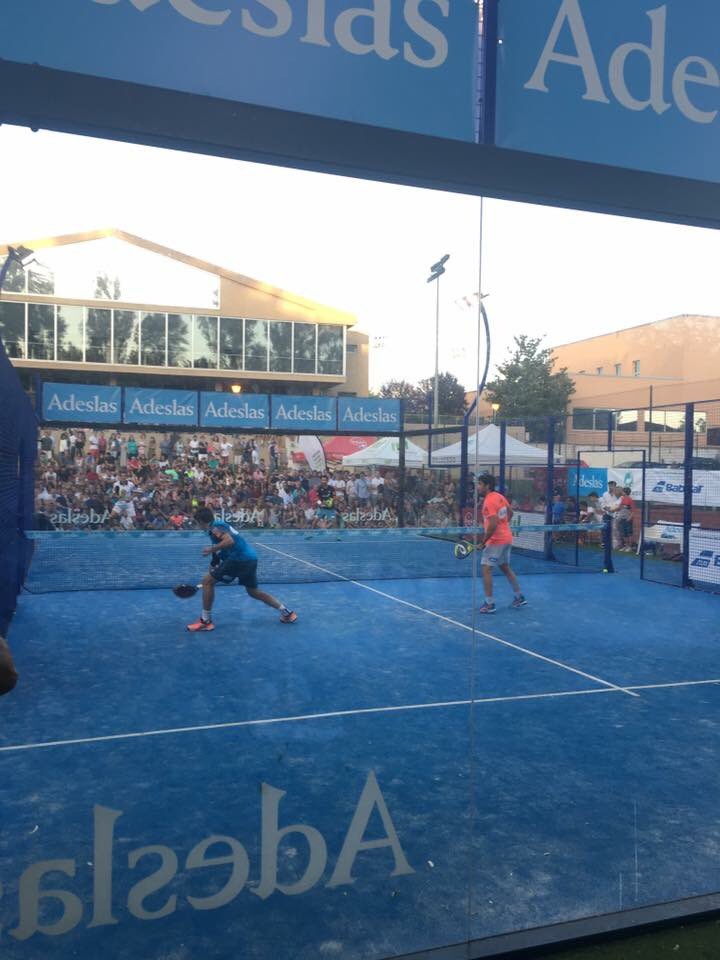 PUBLIDEP_COM's tweet photo. Espectacular final d torneo #CircuitoPadel @adeslaspadel en @Juniorfc4 !! Muchas gracias a todos x hacerlo posible!! https://t.co/zfuD3GQHNj