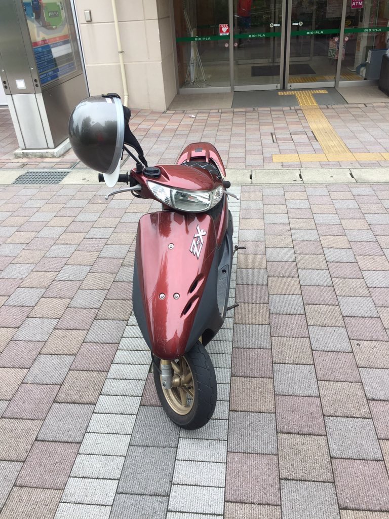 apmtgamtpmgp's tweet photo. #原付売ります
#ZX売ります https://t.co/AJwFSoFfmq