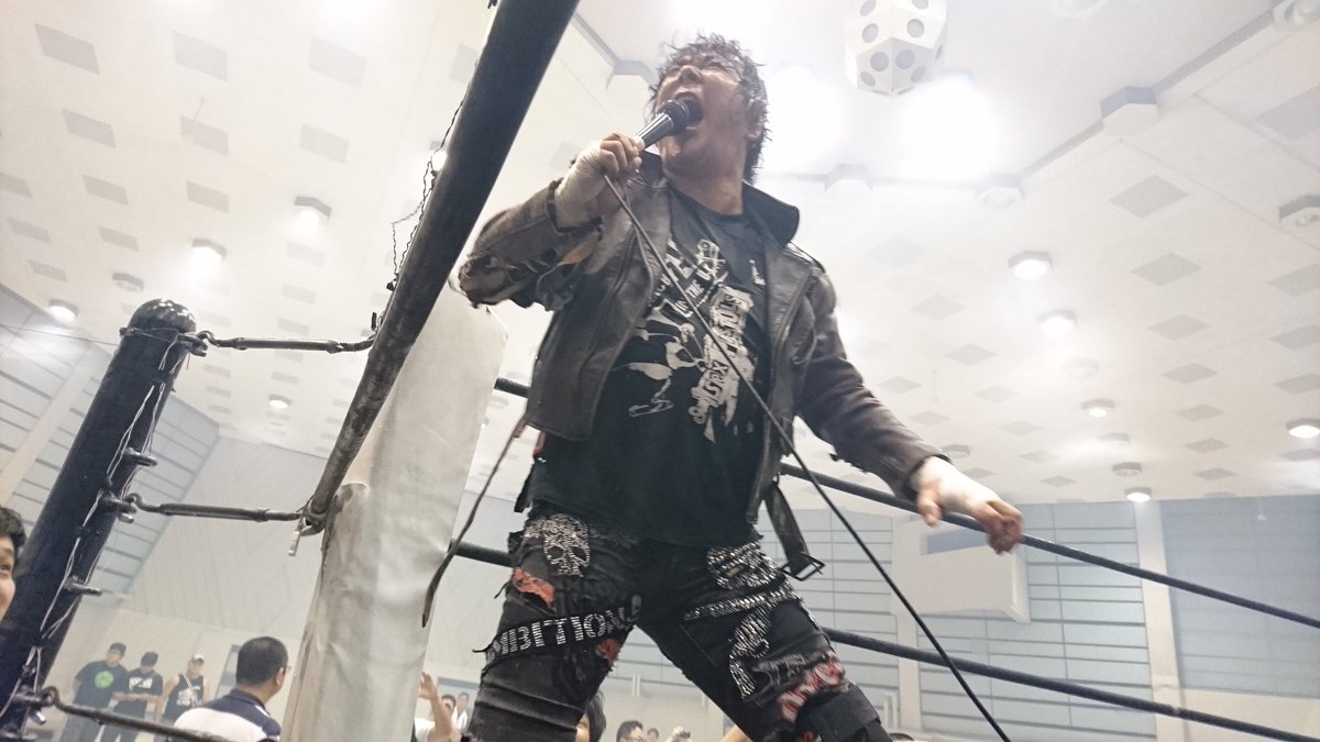 maplekaiser0711's tweet photo. プロレス観戦してはじめて泣いてしまった。
『大仁田厚』というプロレスラーの生きざまを肌で感じてほしい。
広島大会は明日１８日18:00～広島県立産業会館にて開催！
#大仁田厚 #FMW #メープルカイザー #プロレス #広島 https://t.co/eGhCvDxACF