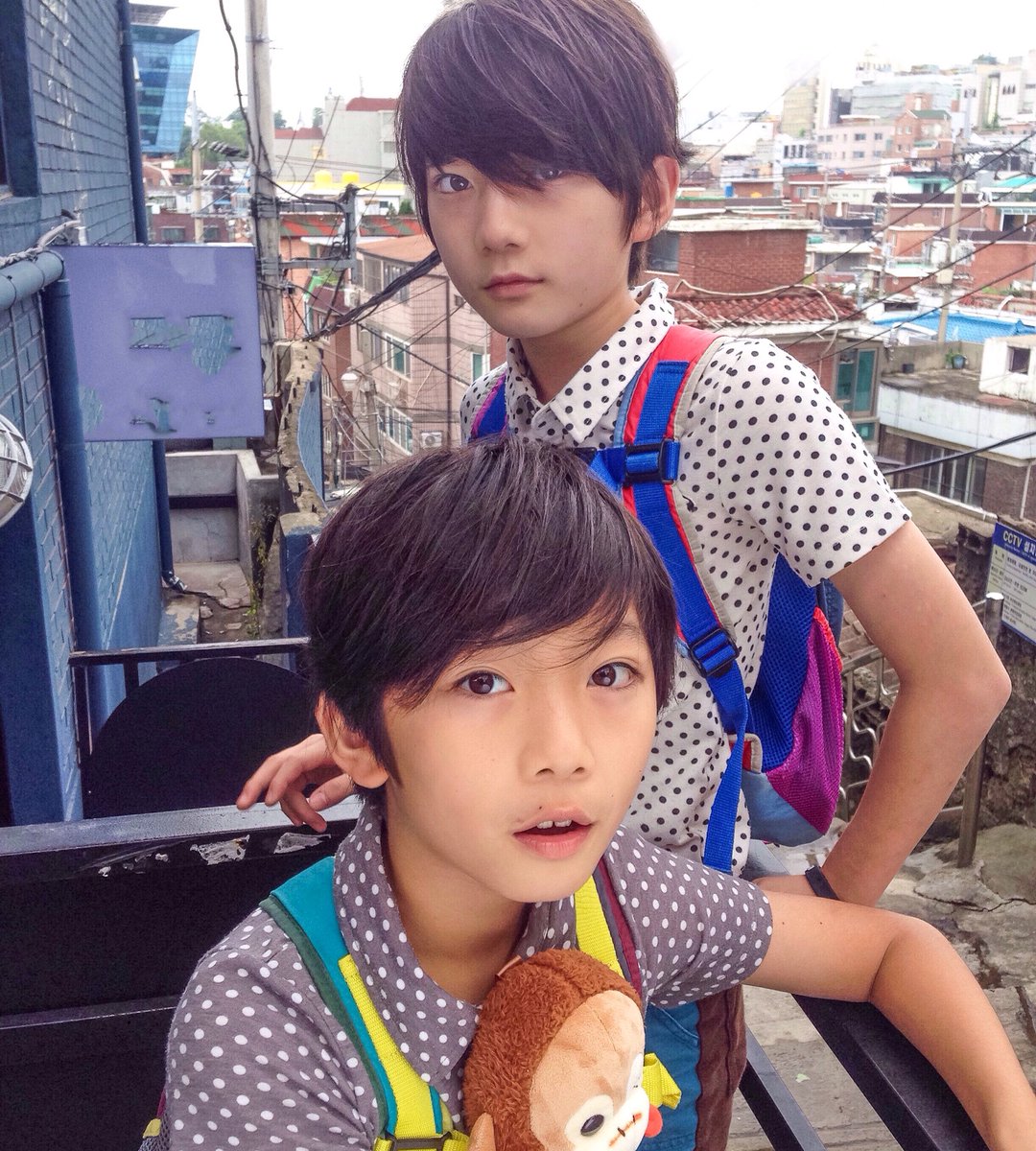 台北在住の日本人兄弟 英亜 12歳 英蘭 10歳 が美しすぎるのでちょっと見てもらってもいいですか Togetter