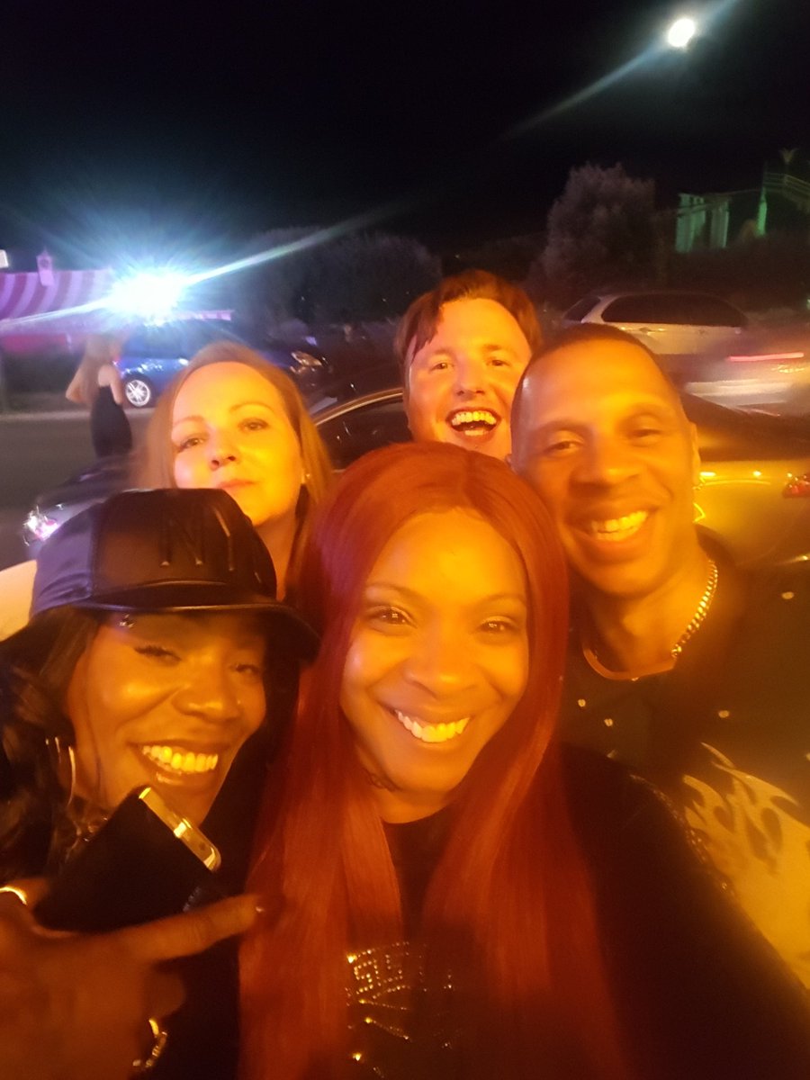 theSandiBogle's tweet photo. Having a great day out with lovely friends Jacqui B and Wayne Marshal and Paul Manners and Lorna Onabanjo 🤗😍😘😆😅😅😅😅 https://t.co/YJ9Am1dNti