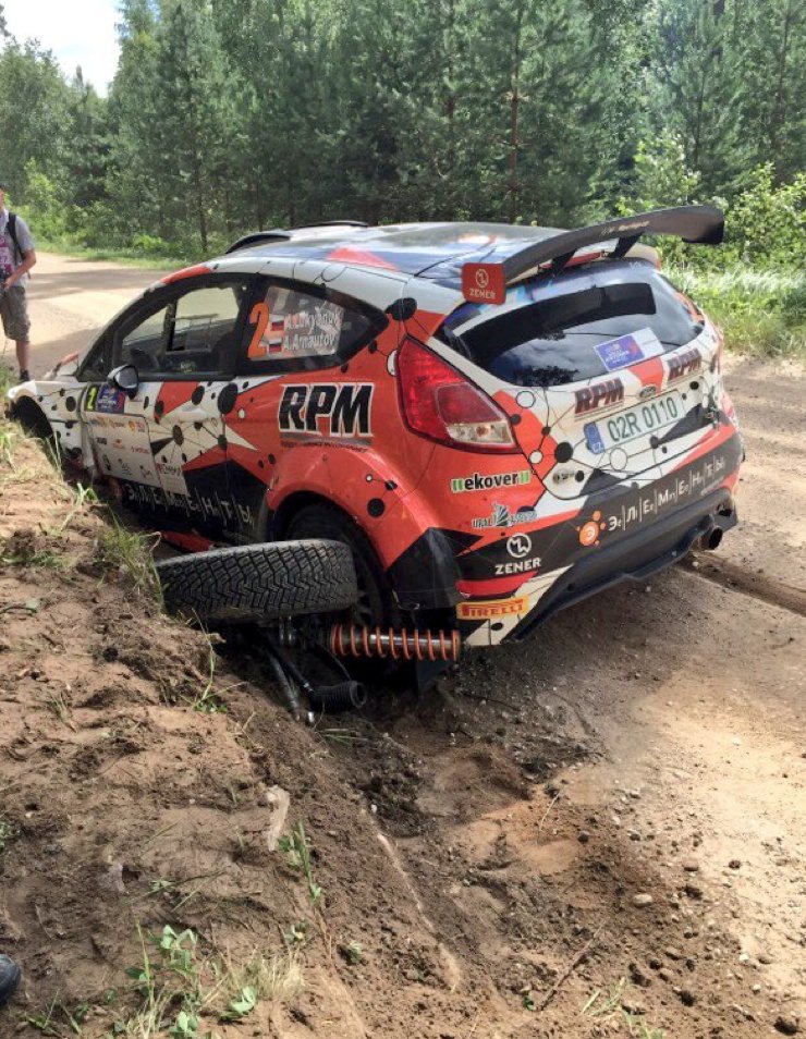 ERC: auto24 Rally Estonia [15-17 Julio] CnkRBiPXgAQchMd